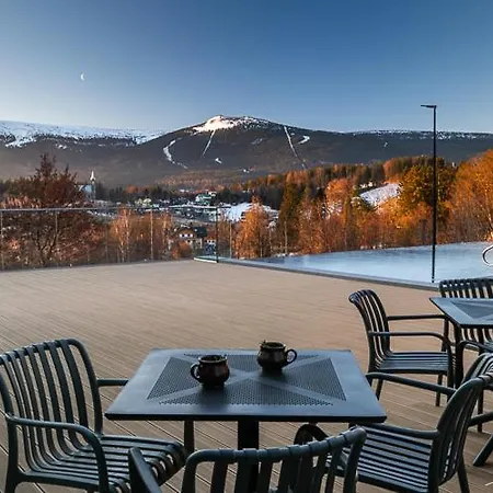 Happy Valley Aparthotel 4*