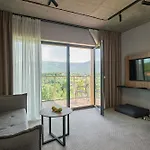 Happy Valley Hotel apartamentowy 4*