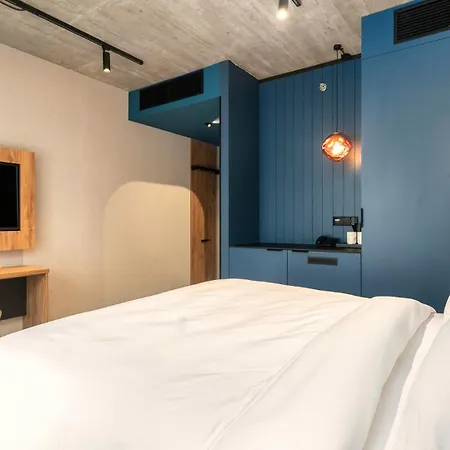 Happy Valley Hotel apartamentowy 4*