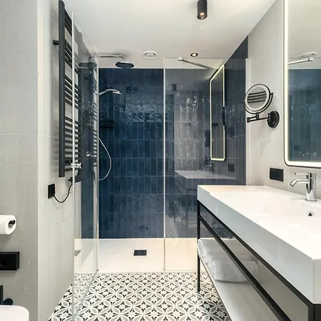 Hotel apartamentowy Happy Valley