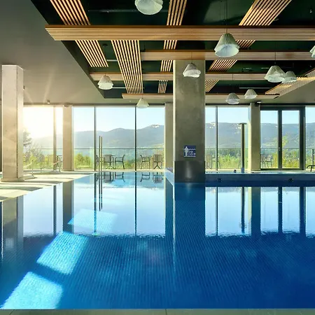 Hotel apartamentowy Happy Valley 4*