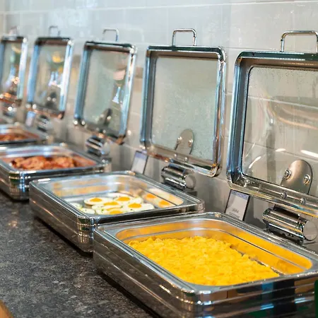 Happy Valley Hotel apartamentowy 4*