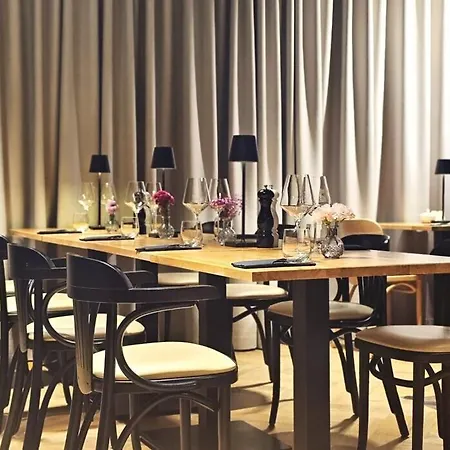 Happy Valley Hotel apartamentowy 4*