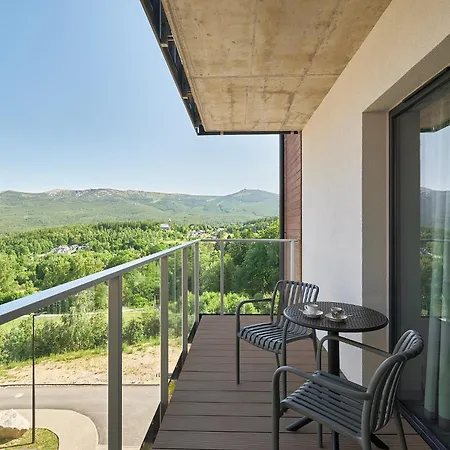 Happy Valley Hotel apartamentowy 4*