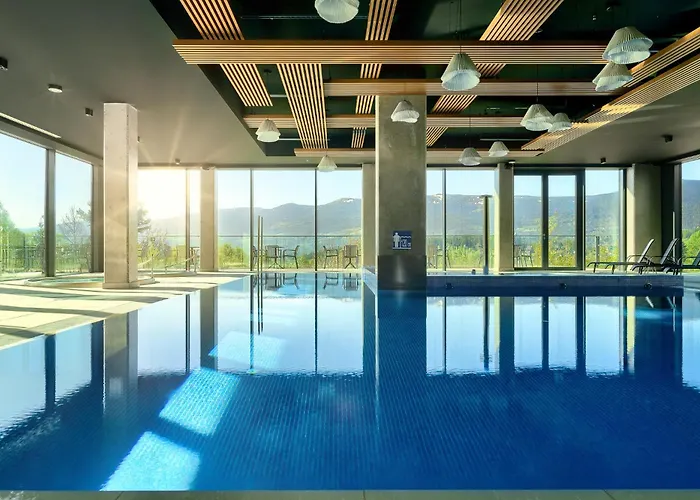 Aparthotel Happy Valley 4*