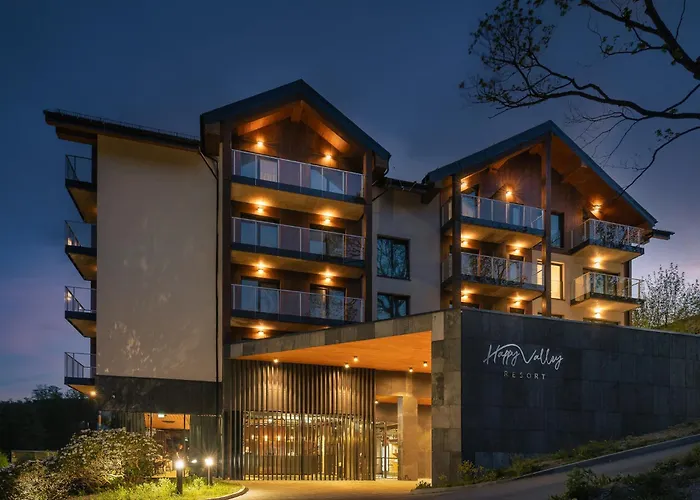 Hotel apartamentowy Happy Valley 4*