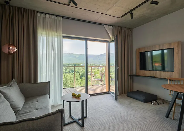 Happy Valley Hotel apartamentowy 4*