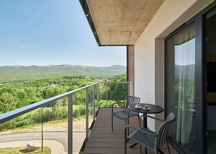 Happy Valley Aparthotel 4*