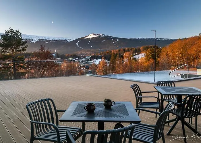 Happy Valley Hotel apartamentowy 4*